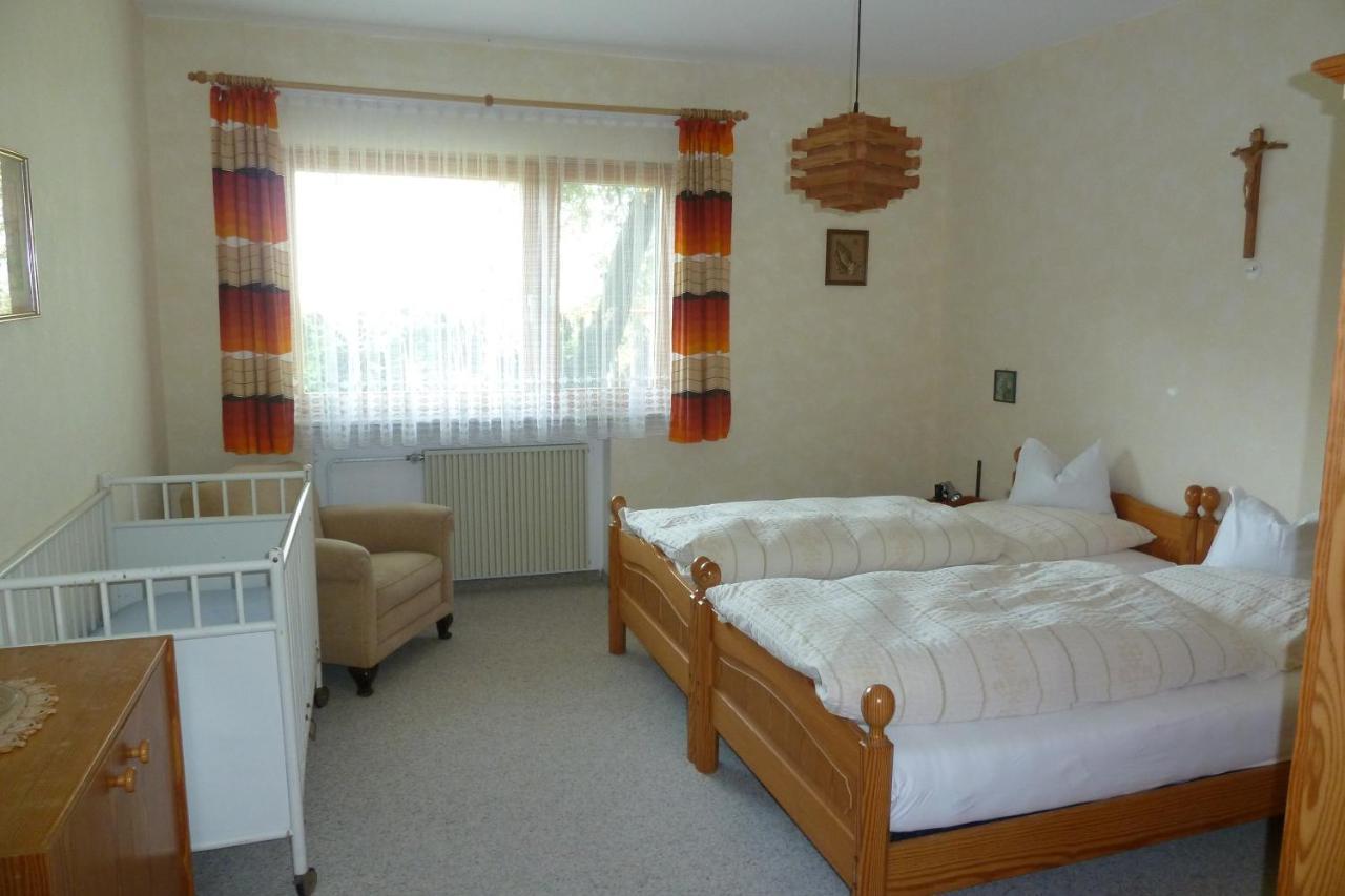 Gaestehaus Drexel Tussenhausen ภายนอก รูปภาพ